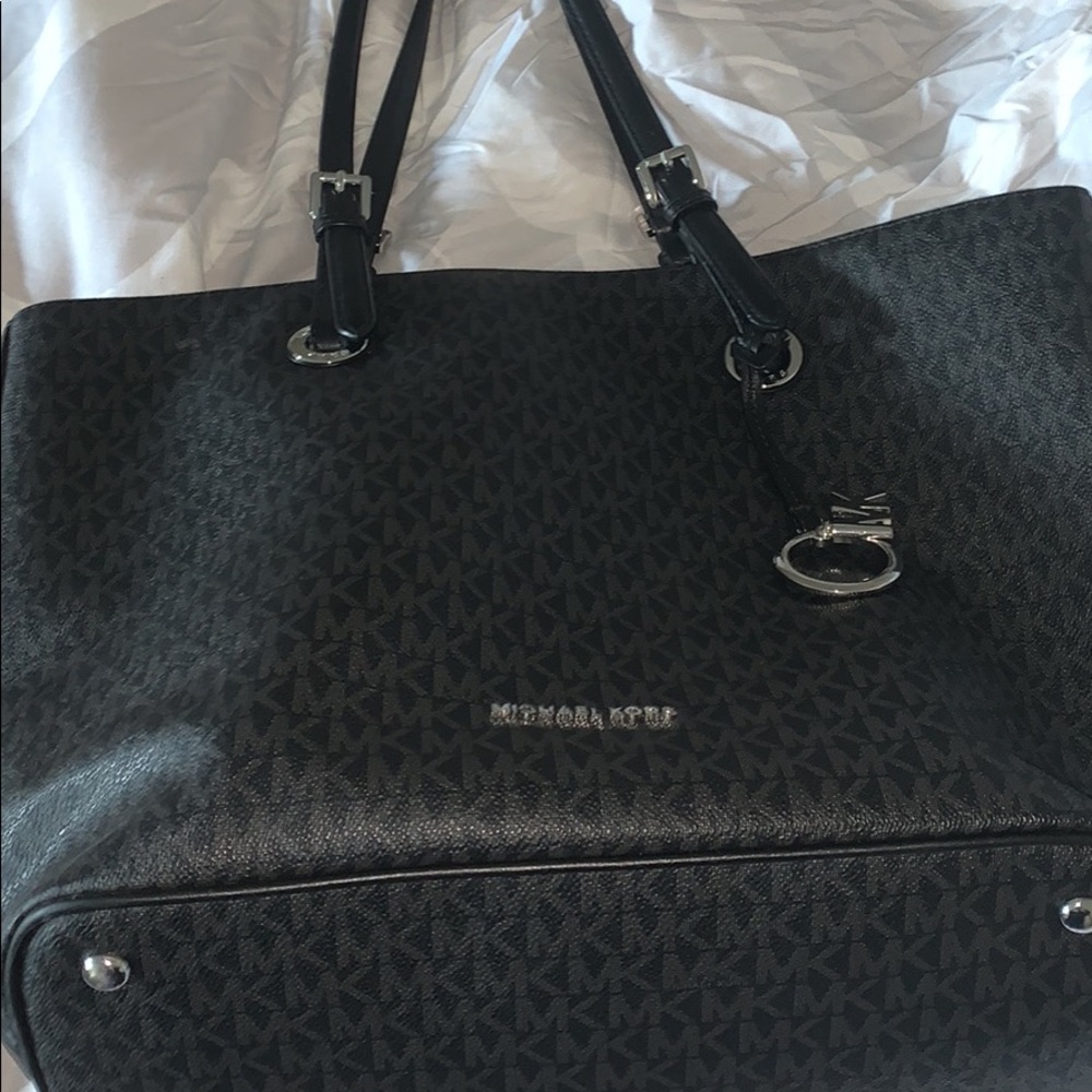 Michael Kors black bag brand new never been used